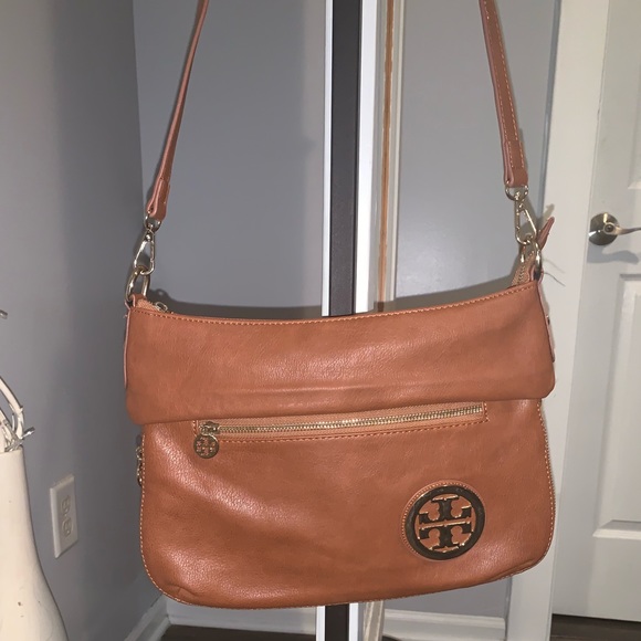 Tory Burch Handbags - Tory Burch crossbody bag